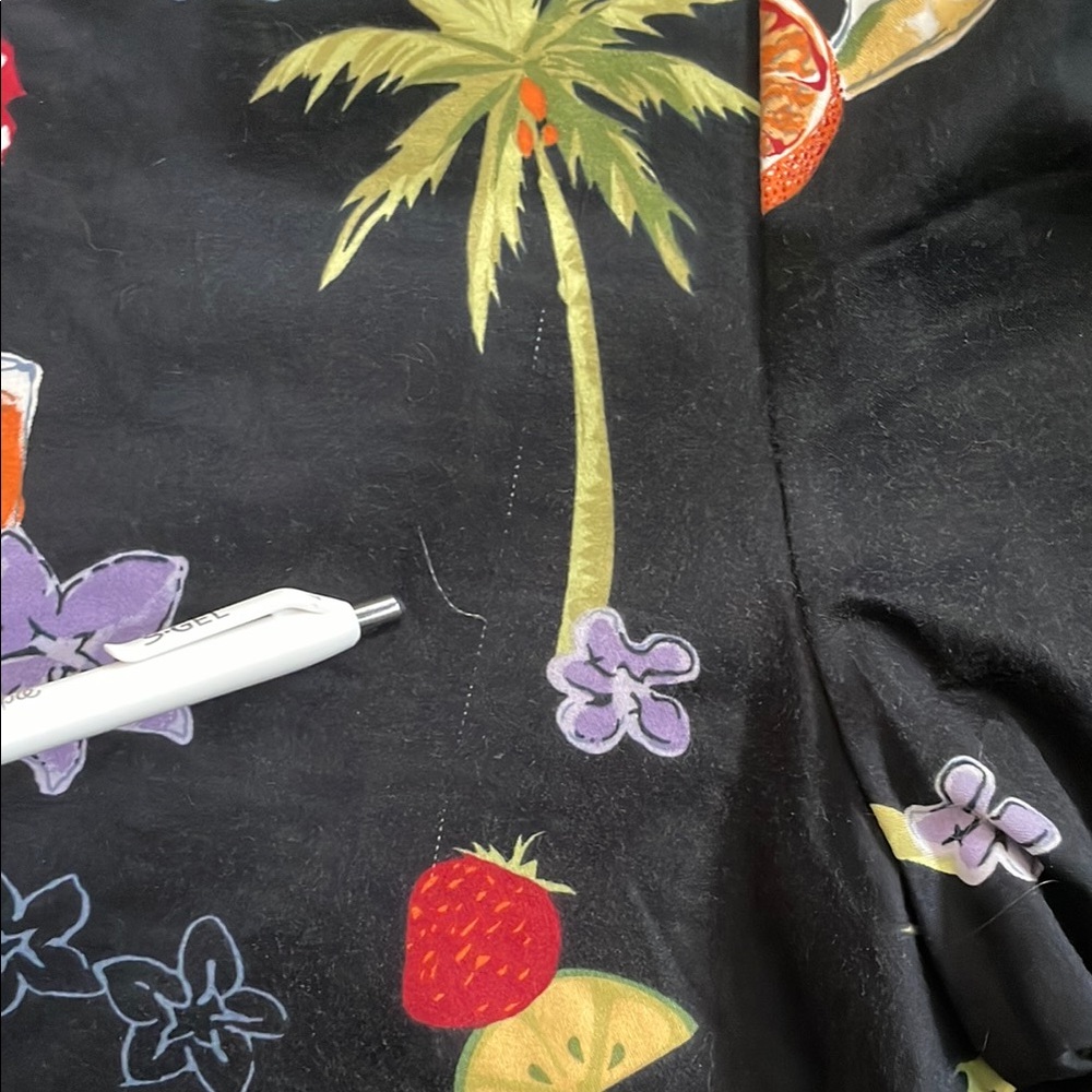 Tropical Print Skirt with Cocktail Design - Picture 4 of 5